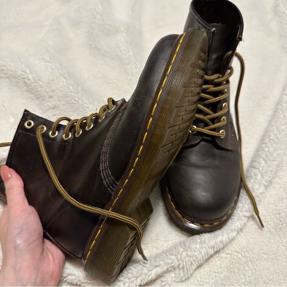 DR MARTEN 1460 CRAZY HORSE LEATHER LACE UP BOOTS - Picture 8 of 10